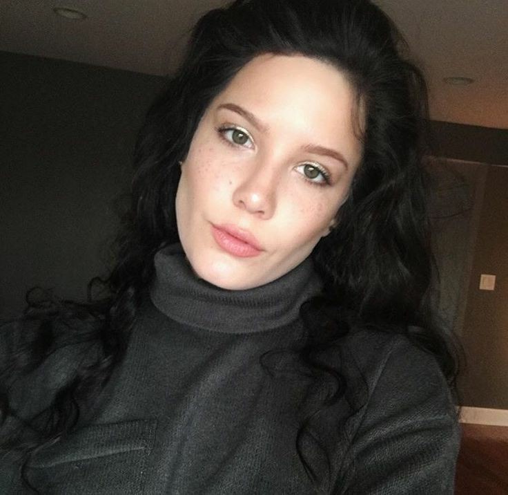 here we go- celebs as sex toys: halsey edition https://twitter.com/mediumwetdog/status/1278544150309339136