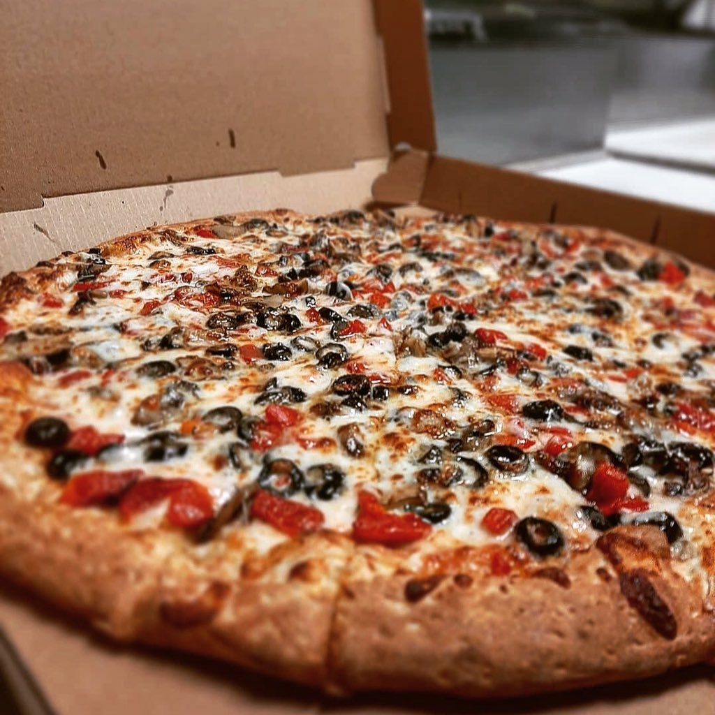 pizzaromano's tweet photo. Would you like a slice of pizza?😋🍕👍 https://t.co/SafPNCOjwz