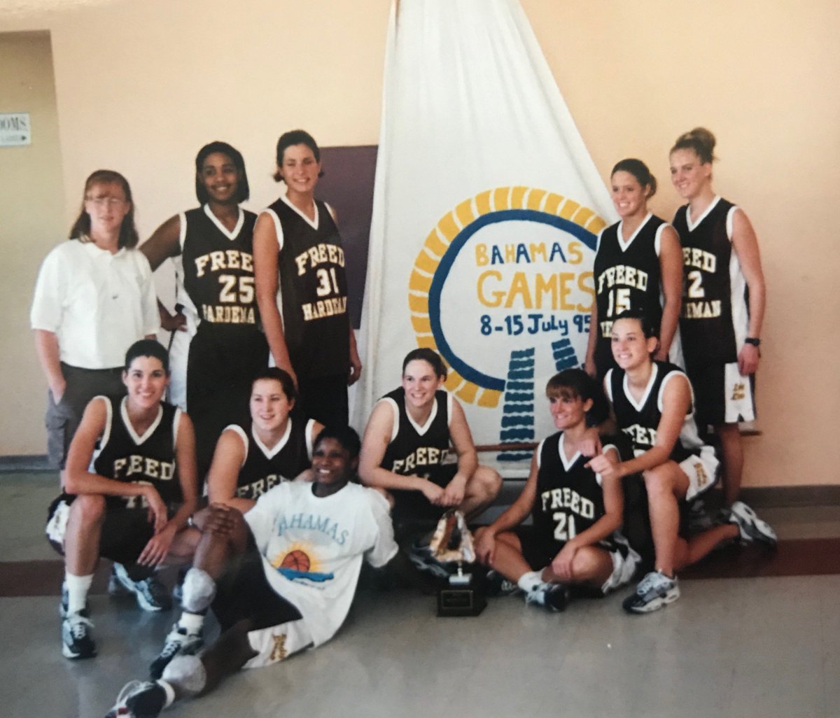 fhuwbb's tweet photo. Can you say #throwbackthursday?? Throwback to the 99-00 season at the Bahamas tournament!! How many Lady Lions can you name from the picture?! #tbt #fhufamily #united #alumni #freedhardemanuniversity #naiabasketball #wbb #throwbackfreex https://t.co/58T8WDfO8x