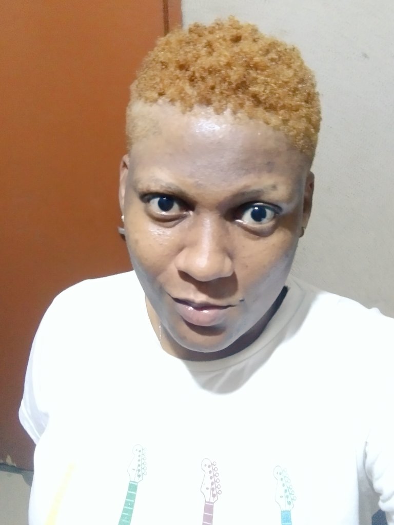 Anwuli Roseline tweet media