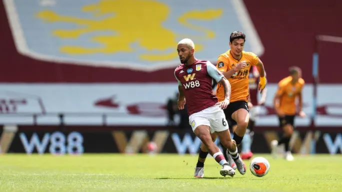 It's not just his defensive game that has been behind Douglas' remarkable upturn in performance, as his ability to reduce possession loss and recycle the ball has become far stronger too. Luiz has moved up to 2nd in lateral passing success with a colossal 98% since the restart.