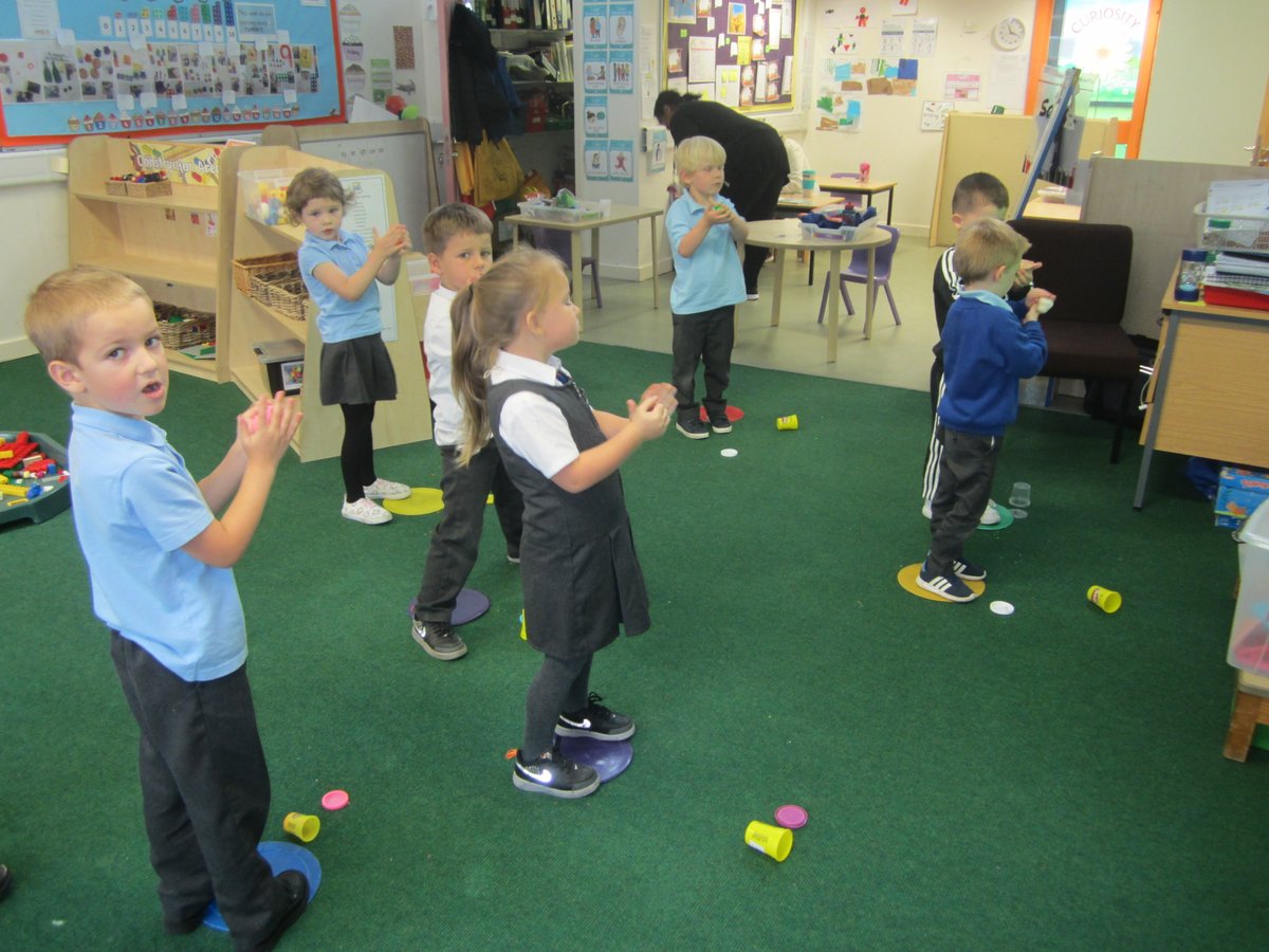 RakegatePrimary's tweet image. Miss Green's bubble have had an active week and produced some great work in school! #BlackCountryRainbowHour