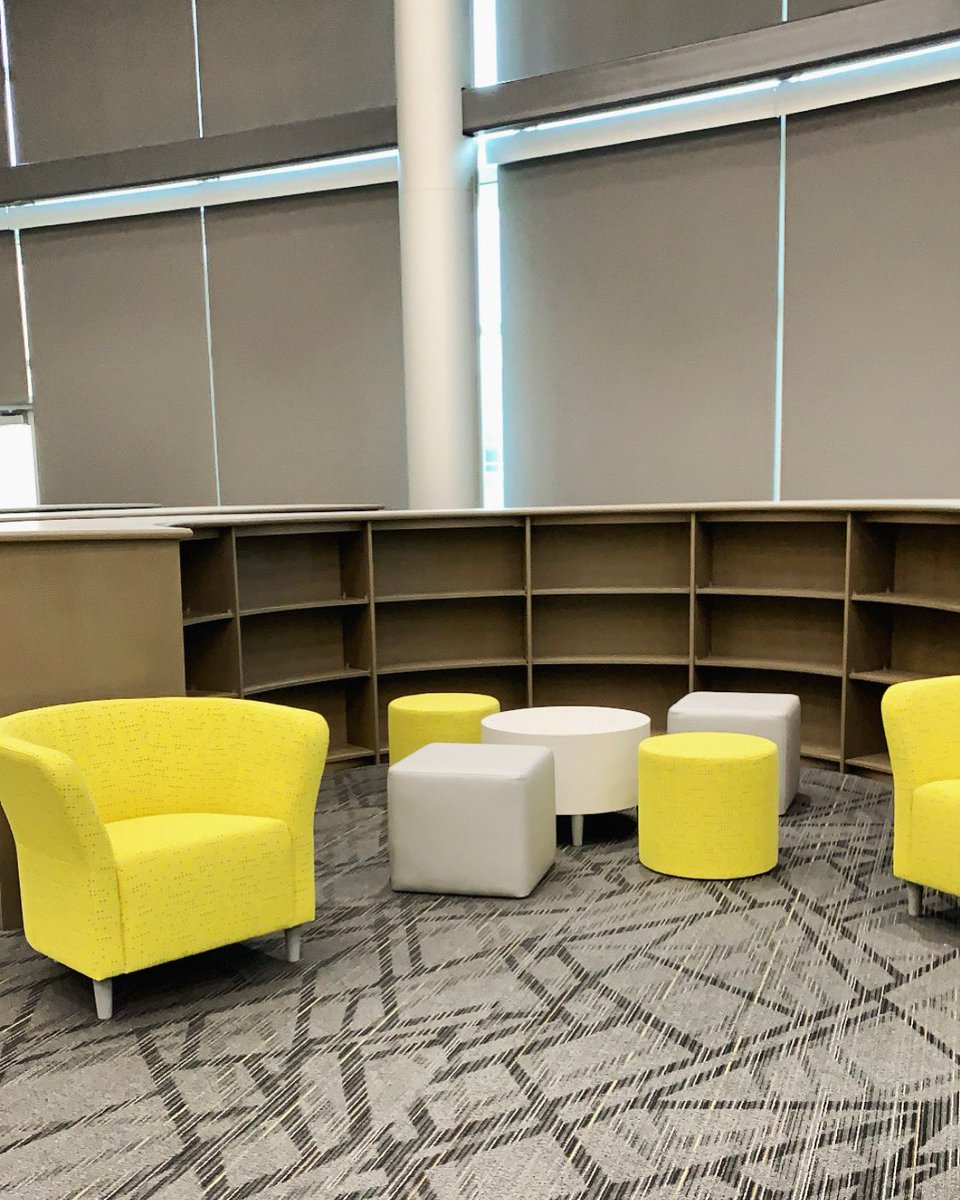 Always looking for a comfy reading spot! #library #k12doneright #indecok12 📚