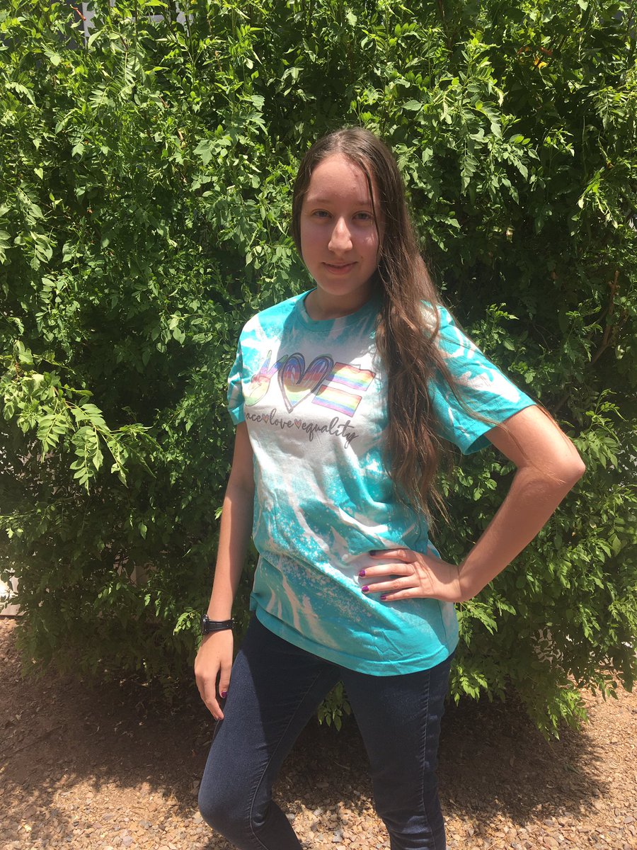 lindsevermore's tweet image. Thank you @designingisfun!!! I got to surprise my bestie with this adorable and HIGH QUALITY shirt 💗💗 she loves it 💕💕💕