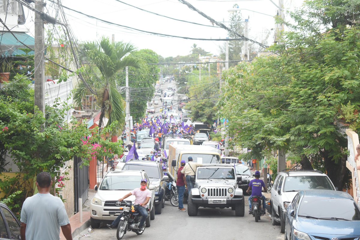 Comenzó la caravana! Cierre de campaña de Santo Domingo Oeste @gonzalo2020rd @cristinalizardom
