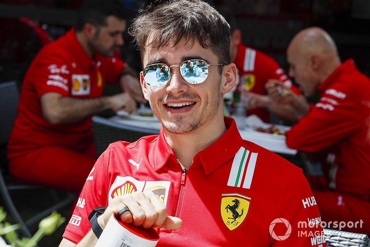 Demain c’est le retour de la F1 et de notre pilote @Charles_Leclerc ❤️
Alors soyez là demain pour le soutenir pour les #FP1 et #FP2 🚨
#Formule1 #F1 #Formula1 #AustrianGP #Ferrari #Charles16 #Leclerc #CL16 #Charles16 https://t.co/sMJnbLlZsI