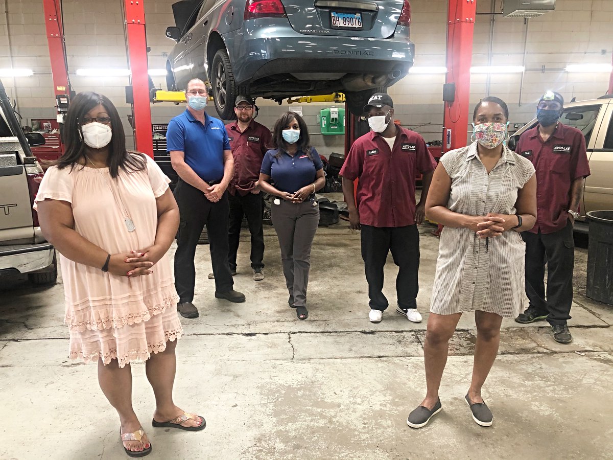 CityKankakee's tweet photo. We would like to thank our Lieutenant Governor, Juliana Stratton, for a wonderful visit throughout our City today to speak with a few of our local business owners. #RestoreIllinois #LoveMyCityKankakee #KankakeeForward https://t.co/3XMPtH4fSC