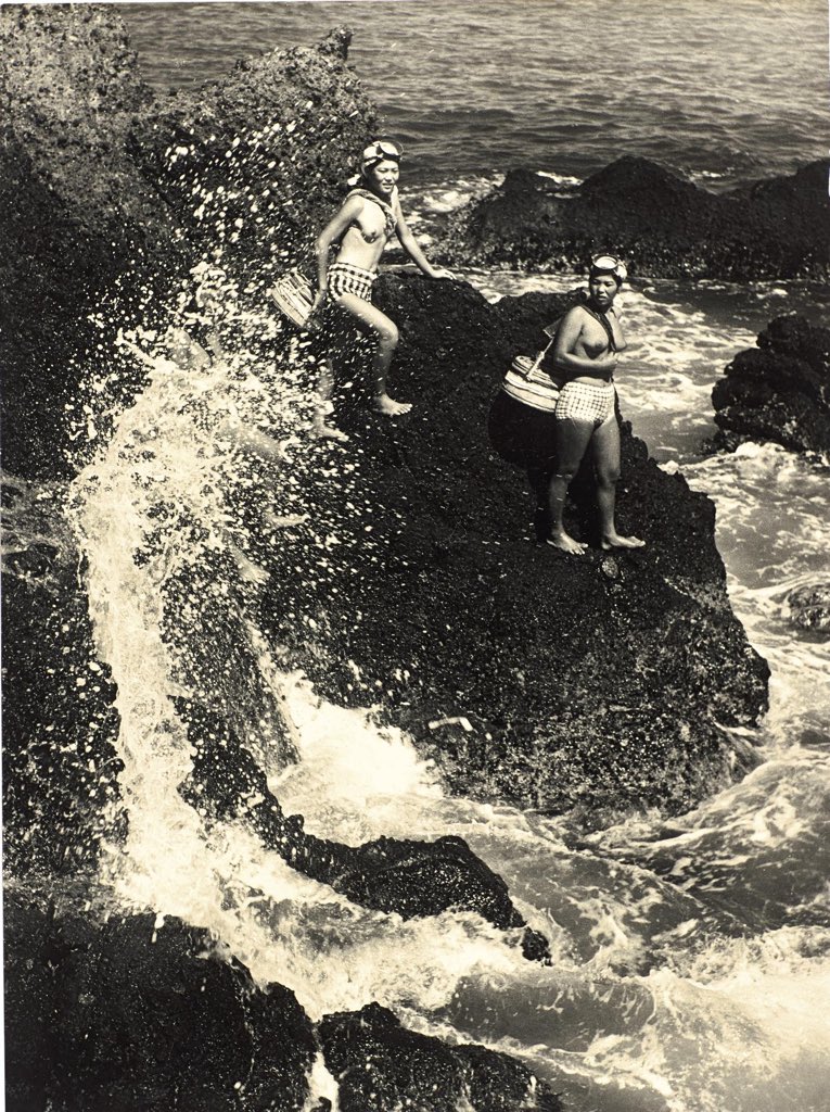 Most of his work on the ama divers was taken in the 1950s. He had many solo exhibitions in Tokyo and elsewhere in Japan. His photographs are now held in collections in both Tokyo and Onjuku historical museums.