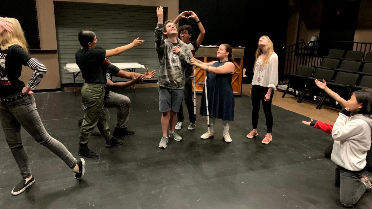 Our high school camp with Artistic Director Desha Crownover starts next week (July 6 -17)! 👏

Explore Lieber and Stoller’s blockbuster hits of the 50’s &amp; 60’s. Songs made famous by Elvis Presley, The Drifters, and more. Register at juniortheatre.com/classes #virtualcamp