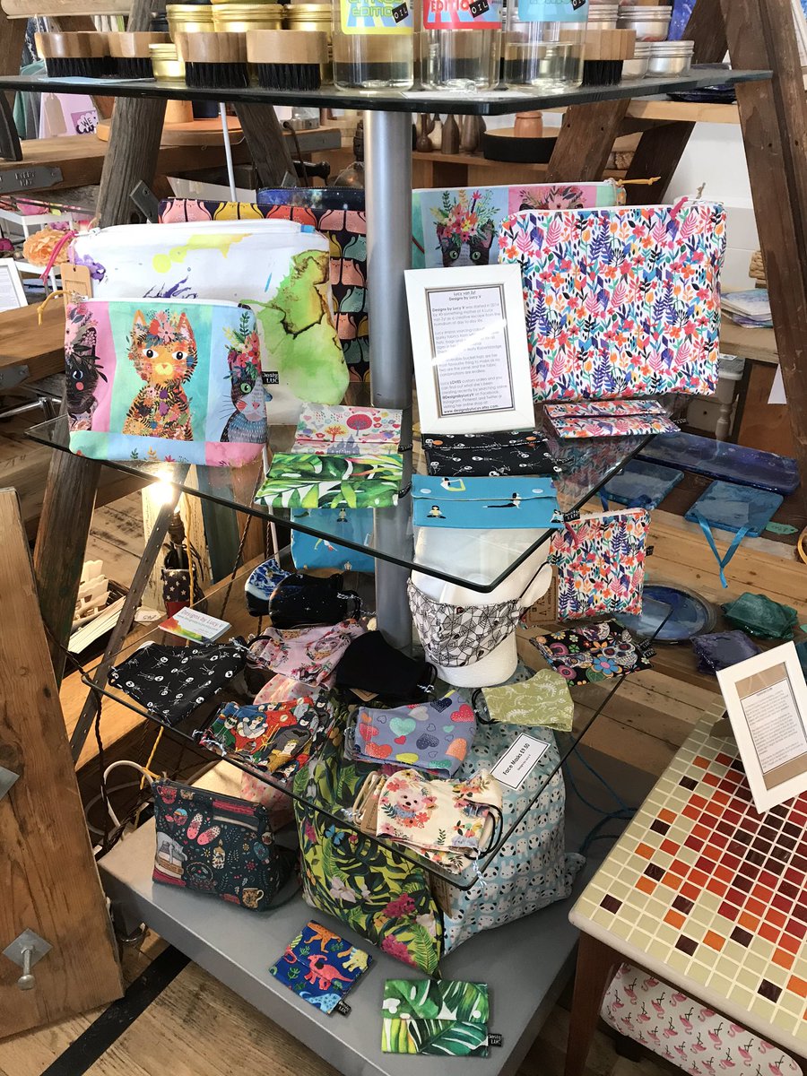 Designs By Lucy V tweet media