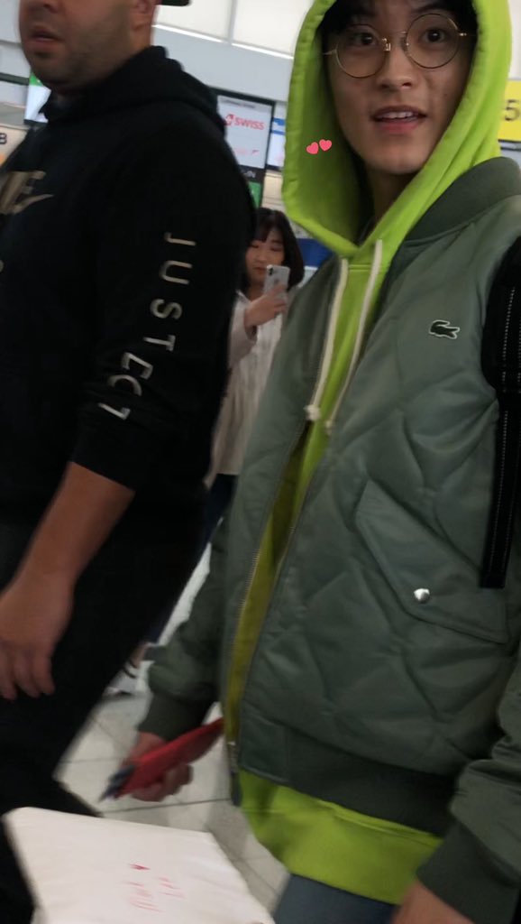 a thread of fan taken mark lee pics