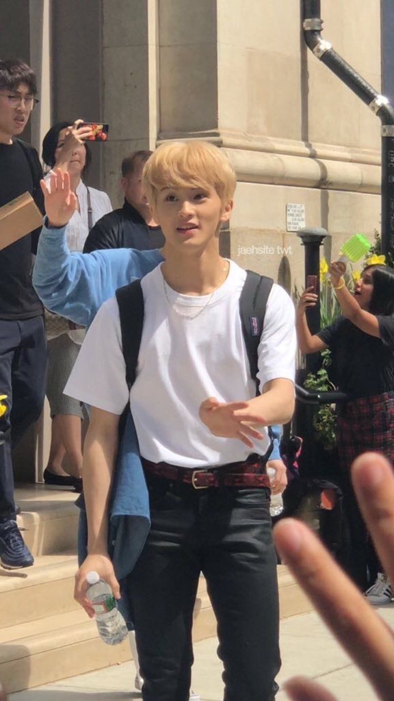 a thread of fan taken mark lee pics