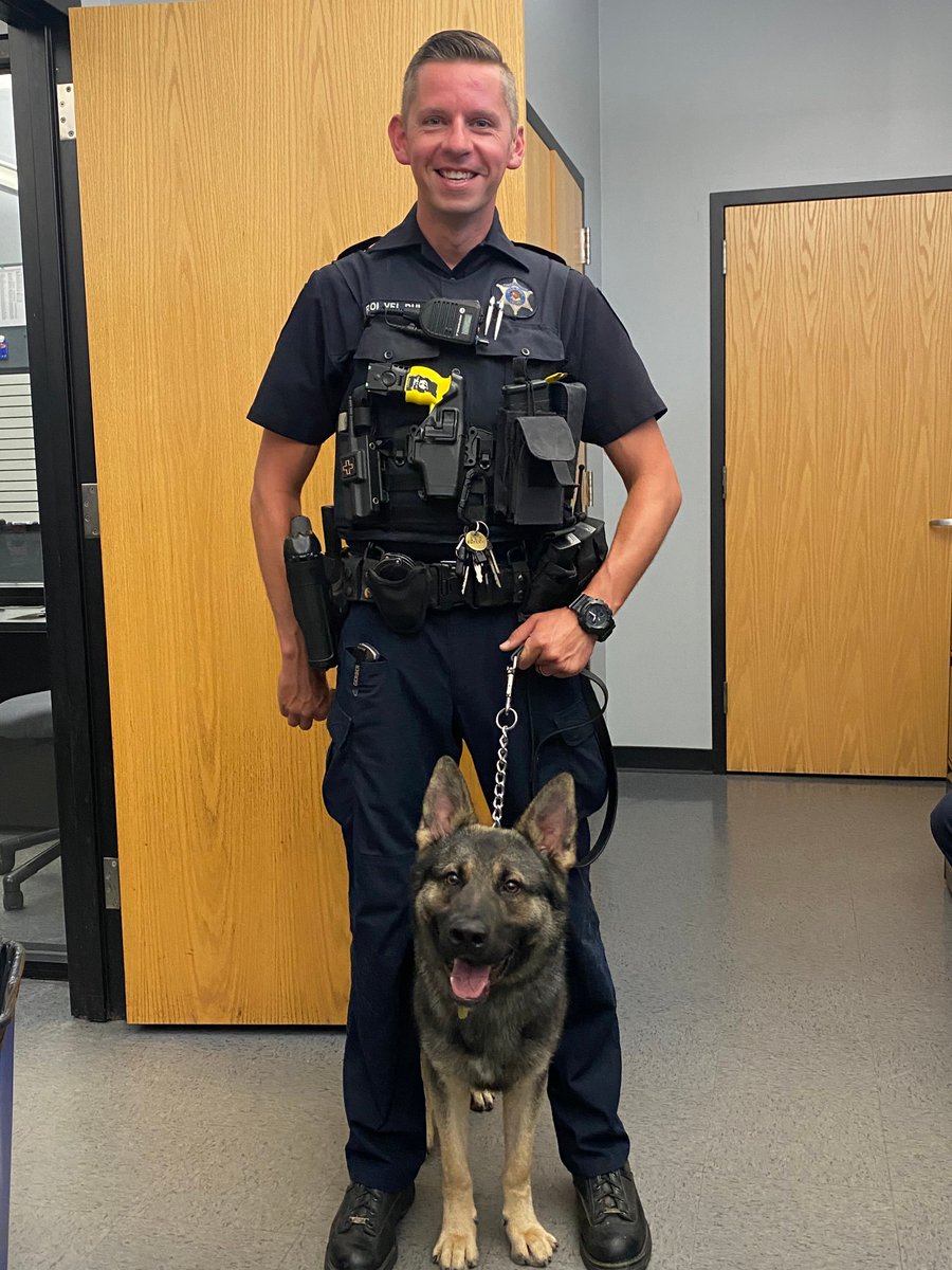 VillaParkPolice's tweet photo. K-9 “Luke” first day on patrol with his handler Officer Mateusz Rol Vel Rul. https://t.co/XAiyUuPF23