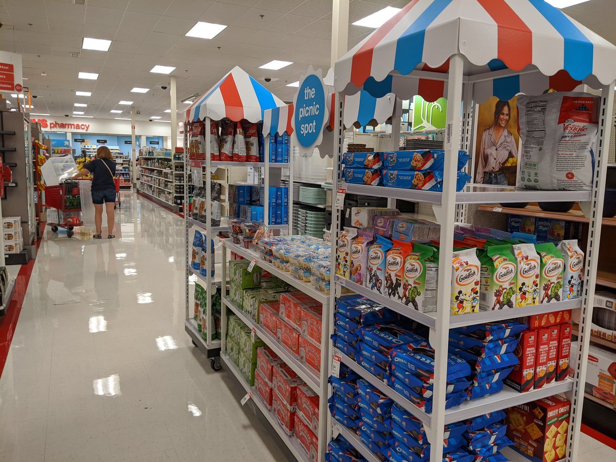 Emily Lilly-Lacca (@emilylacca) on Twitter photo West Lansing is ready for all the weekend festivities! <a href="/FBDir_Mbanks/">Maceo Banks</a> <a href="/Lreinke22/">Laura Reinke</a> <a href="/EricCar41089772/">Eric Carlson</a> #4thofJuly2020 #target #foodandbeverage #snacks #beer #wine #Californiaroots West Lansing is ready for all the weekend festivities! <a href="/FBDir_Mbanks/">Maceo Banks</a> <a href="/Lreinke22/">Laura Reinke</a> <a href="/EricCar41089772/">Eric Carlson</a> #4thofJuly2020 #target #foodandbeverage #snacks #beer #wine #Californiaroots