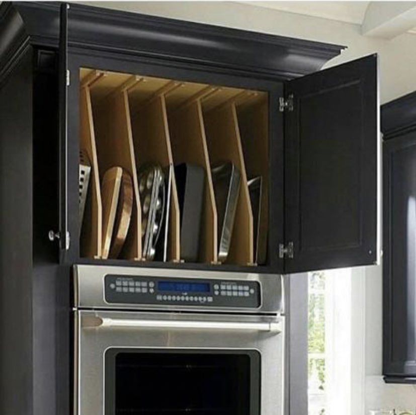 moonlightcoming's tweet image. بعض الأفكار : دولاب للأجهزة حسب احتياجاتك. دواليب كاملة للسقف. دواليب للصياني سواءا بالطول او بالعرض. حلو فوق الفرن المعلق يكون مخصص لصواني الفرن