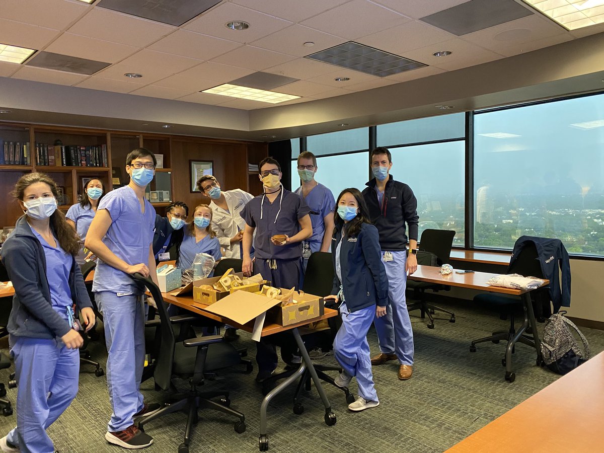 tallmanmd's tweet photo. Proud and so humbled to be part of the inaugural full complement of Uro residents at ⁦@MethodistHosp⁩. Thank you ⁦@TimBooneMDPhD⁩ ⁦@rosekhavari⁩ ⁦@BrianMilesMDCaP⁩ and all our faculty! Thanks ⁦@NatHernandezB⁩, best co-Chief ever. https://t.co/IS7HucbVLJ