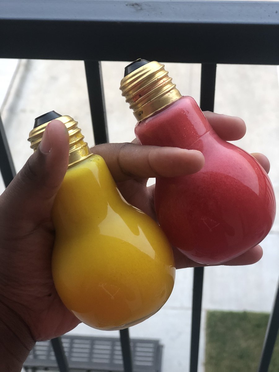 FuelBeauty's tweet photo. Check out our foaming sugar scrub. 🍓🍋 

Exfoliating gives you a natural glow by scrubbing away dead skin cells &amp; clogged pores. ✨ 

Our scrub can be used in the shower ( only outside of your body‼️) , For dry heels , and other dry and rough areas. 
https://t.co/U5uiJL2lEJ🛍 https://t.co/2QwRQcqfxo