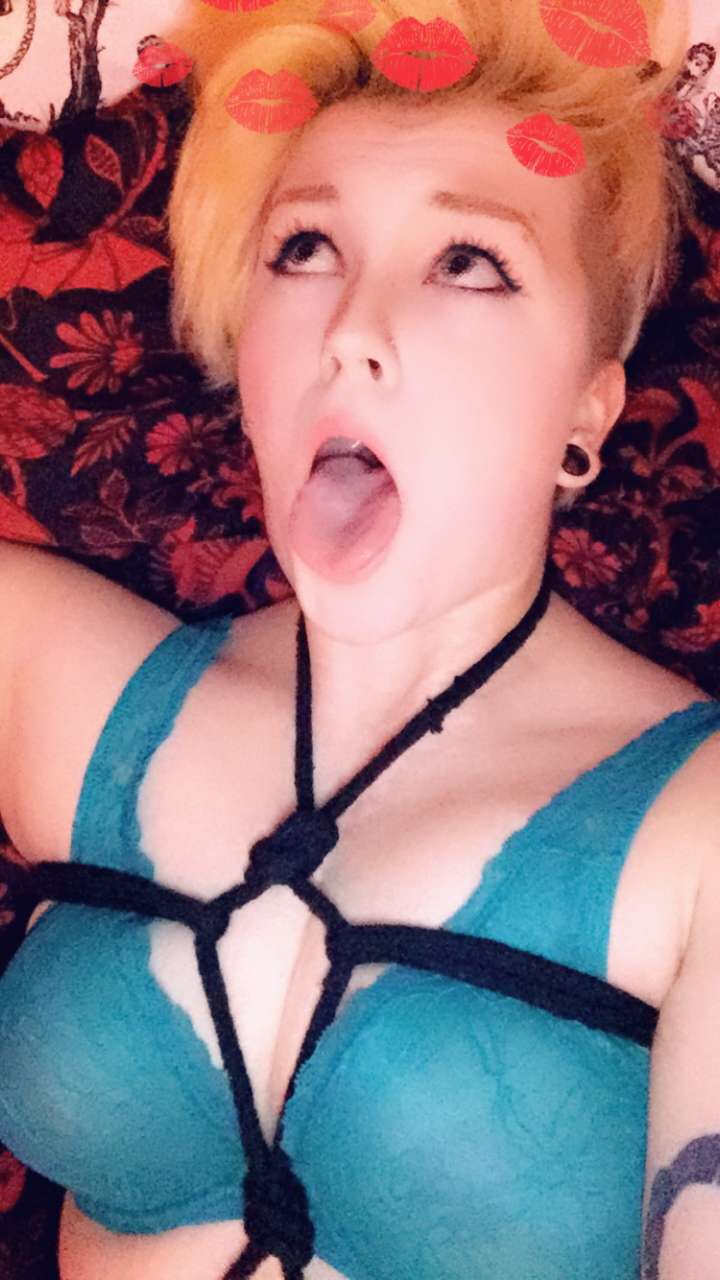 1 pic. #SpiderGwen loves #shibari See more on https://t.co/wrYMP78uQ4 #onlyfangirl #onlyfans #cosplay #cosplaygirl #OnlyFansPromo #spiderman #gwenstacy https://t.co/qvbvVc2NYe