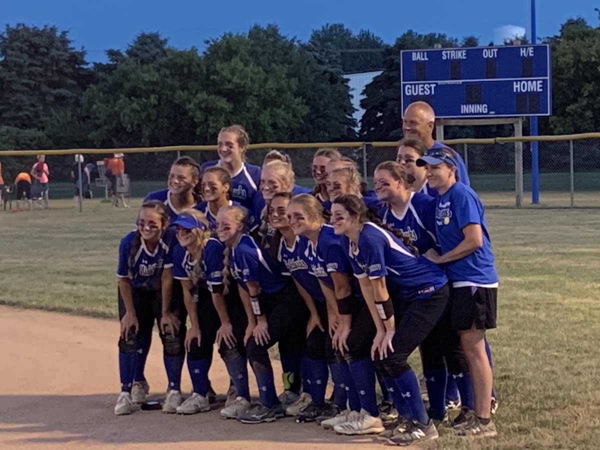 bh_csd's tweet photo. Congratulations Nighthawk SB on the victory and a share of the Siouxland Conference title. https://t.co/gl2atJ4Bc7