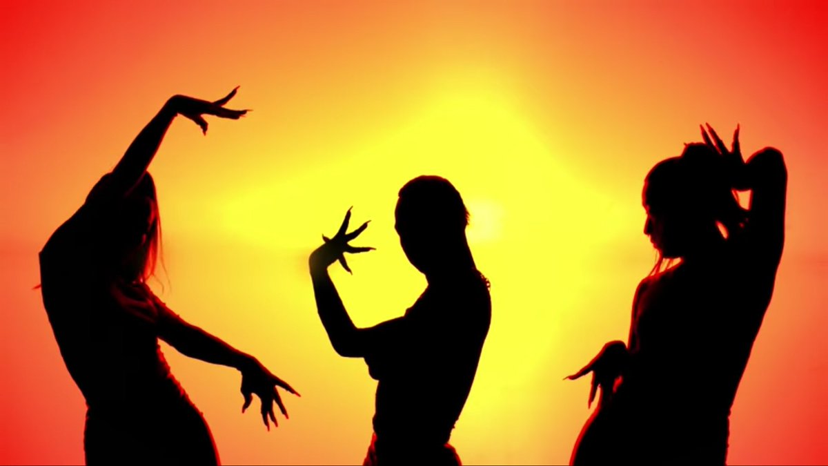 Crystallily08's tweet image. sexxayhhhhh #elizabethtan