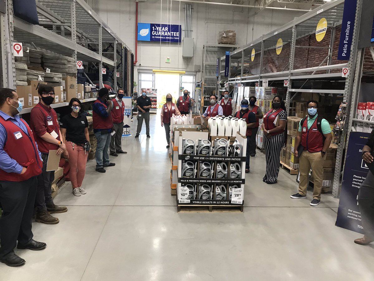 Store 2995 in Towson, MD hosted the R1 team today.  Thank you to all the associates who work hard every day to take care of our customers!  <a href="/BenitoKomadina/">Benito.Komadina@Lowes</a> @GotoLowes @LauraG813R1 <a href="/BlueBoxR1/">@BlueBoxR1</a>