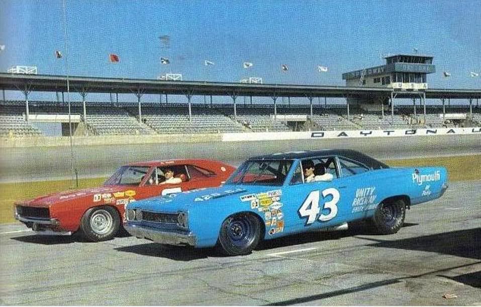 Happy Birthday to the king Richard Petty 