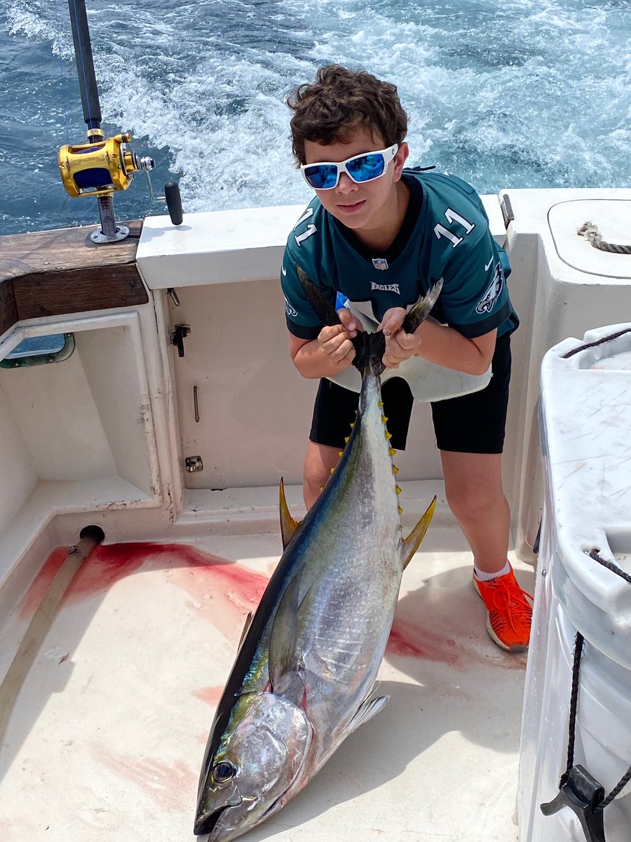 fishOverUnder's tweet photo. The tuna are great right now! Bring the family out for a full day or overnight trip https://t.co/TVZ8858vWS