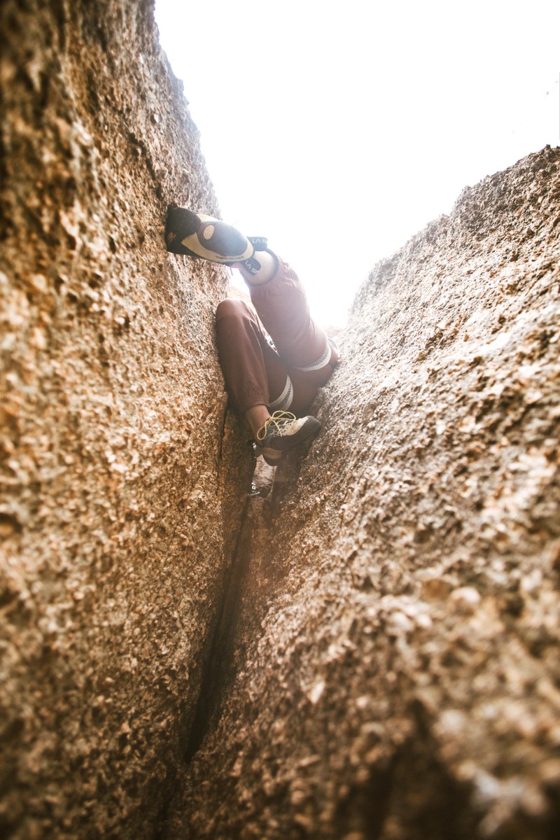 'The scraping begins...' Maddy Cope styling out a first ascent in Mongolia, Spring 2019. Film coming later this year!
<a href="/mammut/">Mammut</a> <a href="/Team_BMC/">British Mountaineering Council</a> 
📸 Alex Gorham