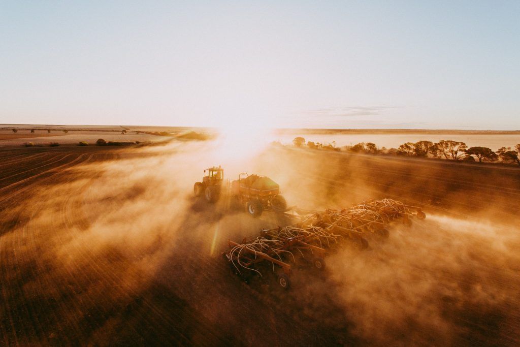 OzFarmers's tweet image. Rural Australia in pictures: 5 rural photographers showcase Australia’s outback 📸We caught up with five talented bush-based photographers who shared their unique perspective of rural Australia and what it means to them 👩‍🌾👨‍🌾

Read more here 👉buff.ly/2VBRrzd