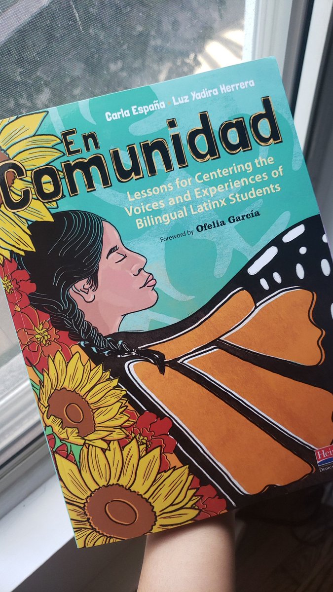 BilingualCDiaz's tweet photo. New summer read! I'm so excited! 📚
#duallanguagechat #ell_chat #bilingual #dg58pride https://t.co/hv7OUR0m6j