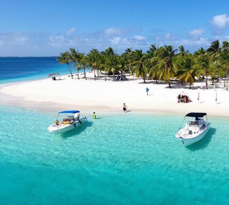 rbieliukas's tweet photo. Morrocoy, Venezuela. Post Pandemia💕 https://t.co/78jhvLJOHY