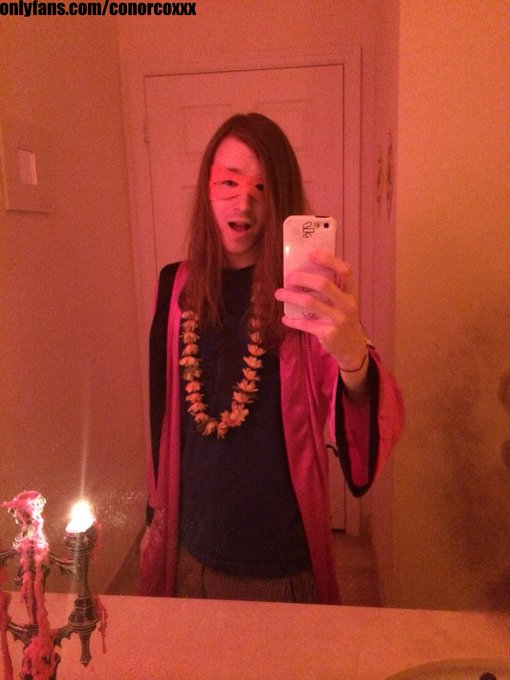 #ThrowbackThursday photos of a cheap #Halloween costume that I made. I guess I was supposed to be a voodoo<a href="/tag/throwbackthursday"class="tags">#ThrowbackThursday</a><a href="/tag/halloween"class="tags">#Halloween</a><a href="/tag/cosplay"class="tags"><span>#cosplay</span></a><a href="/tag/coxxxmodels"class="tags"><span>#coxxxmodels</span></a><a href="/tag/onlyfans"class="tags"><span>#onlyfans</span></a><a href="/tag/onlyfansprom"class="tags"><span>#onlyfansprom</span></a>