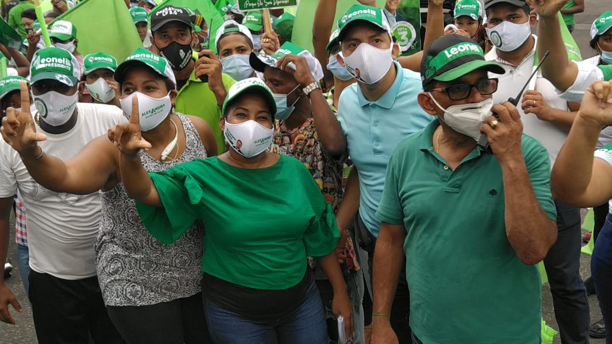 FEREYCAS's tweet photo. Aquí está la verdadera encuesta el GRAN SANTO DOMINGO se desborda en entusiasmo. Reconfirma la Victoria de Leonel.
#Leonel2020
#LeonelCaminoSeguro https://t.co/EmO2Ai5CJ6