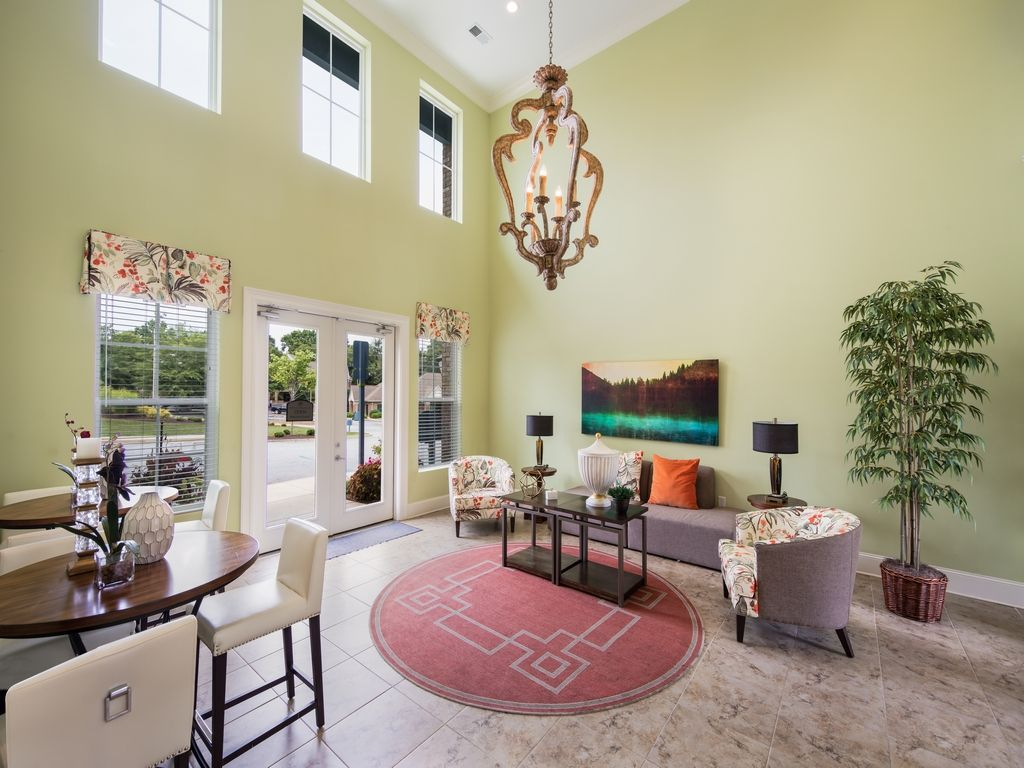 ArdmoreHowellRd's tweet photo. Our apartment community in Greenville offers amenities that were designed to maximize the comfort, convenience, and joy of our residents and their pets. Your furry friend will love our pet park and washing station! Learn more: https://t.co/ImOeAez180 https://t.co/2Wlkh7rkmg