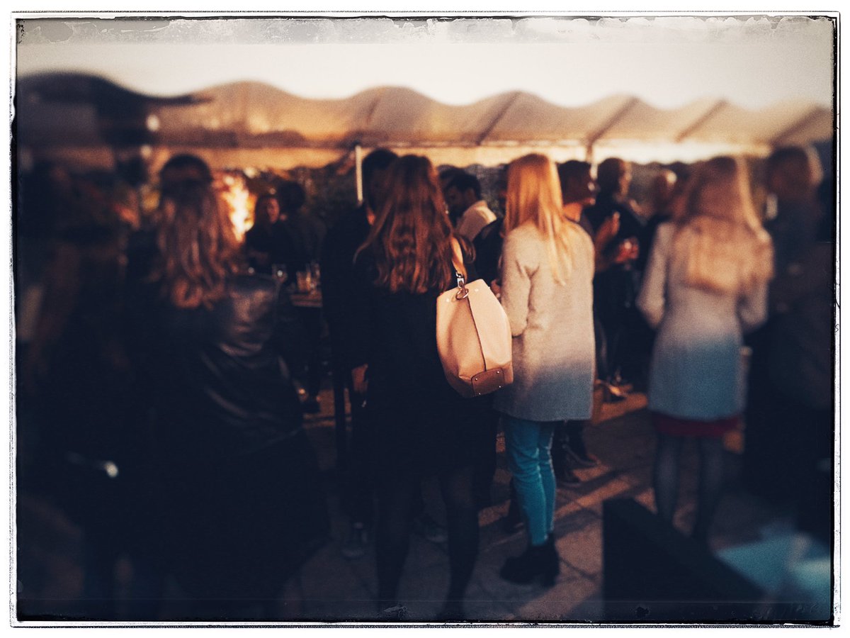 ujaamiens's tweet photo. Mais quelle bonne soirée !!
 🍸🍸🍸
Merci à tous, merci d’être venus si nombreux ! https://t.co/JGmk0gYshX