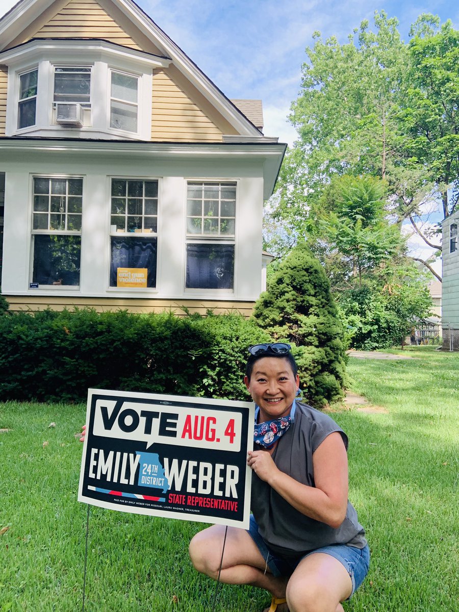EmilyforKC's tweet photo. Yard sign delivery! If you want a yard sign you can sign up here.
https://t.co/nWyrc4aelf
#TeamEmily #Emily4Mo #YardSignsAreIn #YardSignDelivery #KCMO #MoLeg #Vote #HowAreYouVoting #August4Primary https://t.co/Q0EzHAsmaL