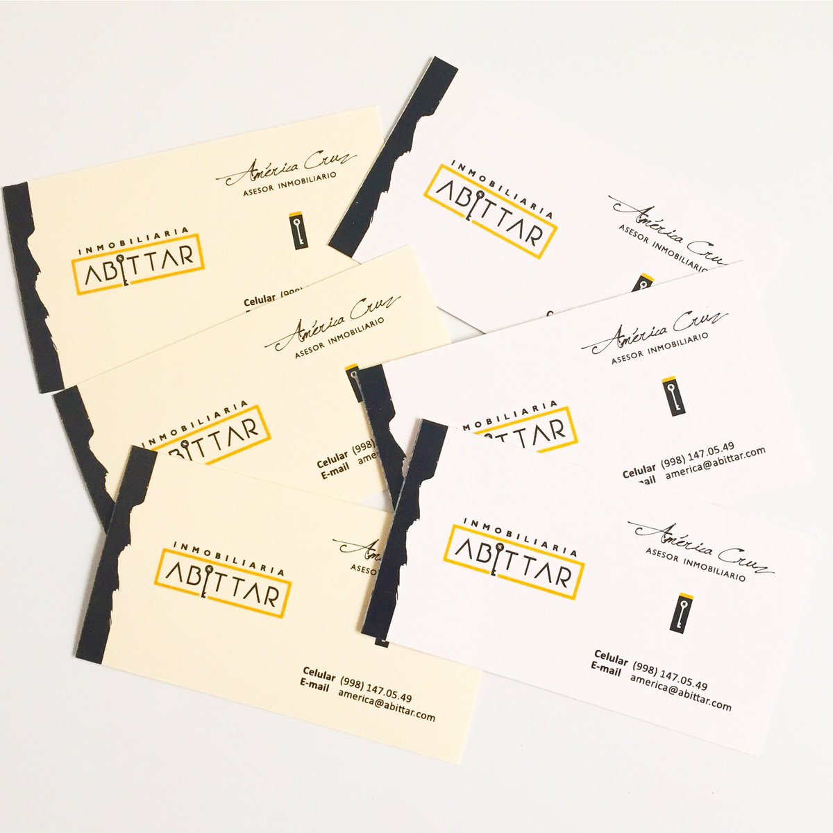 monomostudio's tweet photo. Regresando a la “nueva normalidad”, a papeles y a colores 🥰 
Monomo Studio • Tienda de Diseño • Diseño Gráfico • Producción impresa • Instalación ☺️ 
Pa’ servirle a uste’ 😉 #llameya #diseñografico #identidadcorporativa #brand #impresiondigital #cancun #RivieraMaya https://t.co/IJWBObgfdR