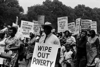 #86: Universe 25 (Part 3)The national poverty rate is around 12% but 27% of all AA are living in poverty. The experiment did not give us any definite answers but it essentially mimicked the modern day black community showing the effects of controlled resources & overcrowding.