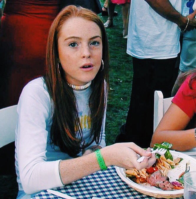 Happy birthday to Lindsay Lohan    She was born in the Bronx, NY. She s one of the reasons I love message 