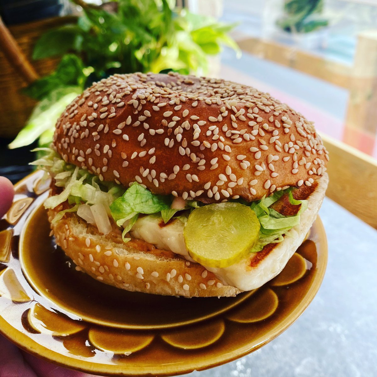 We’ve got this “Big Marc” sandwich on the menu this week! Grilled Halloumi, lettuce, pickles, onion, special sauce on a sesame seed bun. 
Open Wed-Sun at 11am!