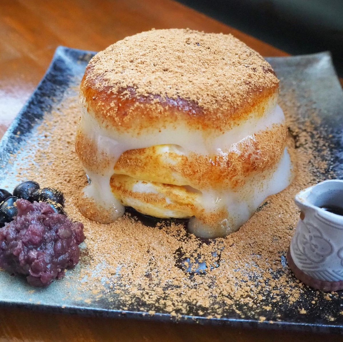 Parlor Vinefru 銀座 おはようございます 大人気 信玄餅風かき氷 パンケーキ 最初はお試しですぐやめようと思っていましたが 美味しくて感動したとの声を多く頂いており しばらく続けることにしました こぼれる程のきな粉 がコンセプトです Parlor Vinefru 銀座 おはようございます 大人気 信玄餅風かき氷 パンケーキ 最初はお試しですぐやめようと思っていましたが 美味しくて感動したとの声を多く頂いており しばらく続けることにしました こぼれる程のきな粉 がコンセプトです