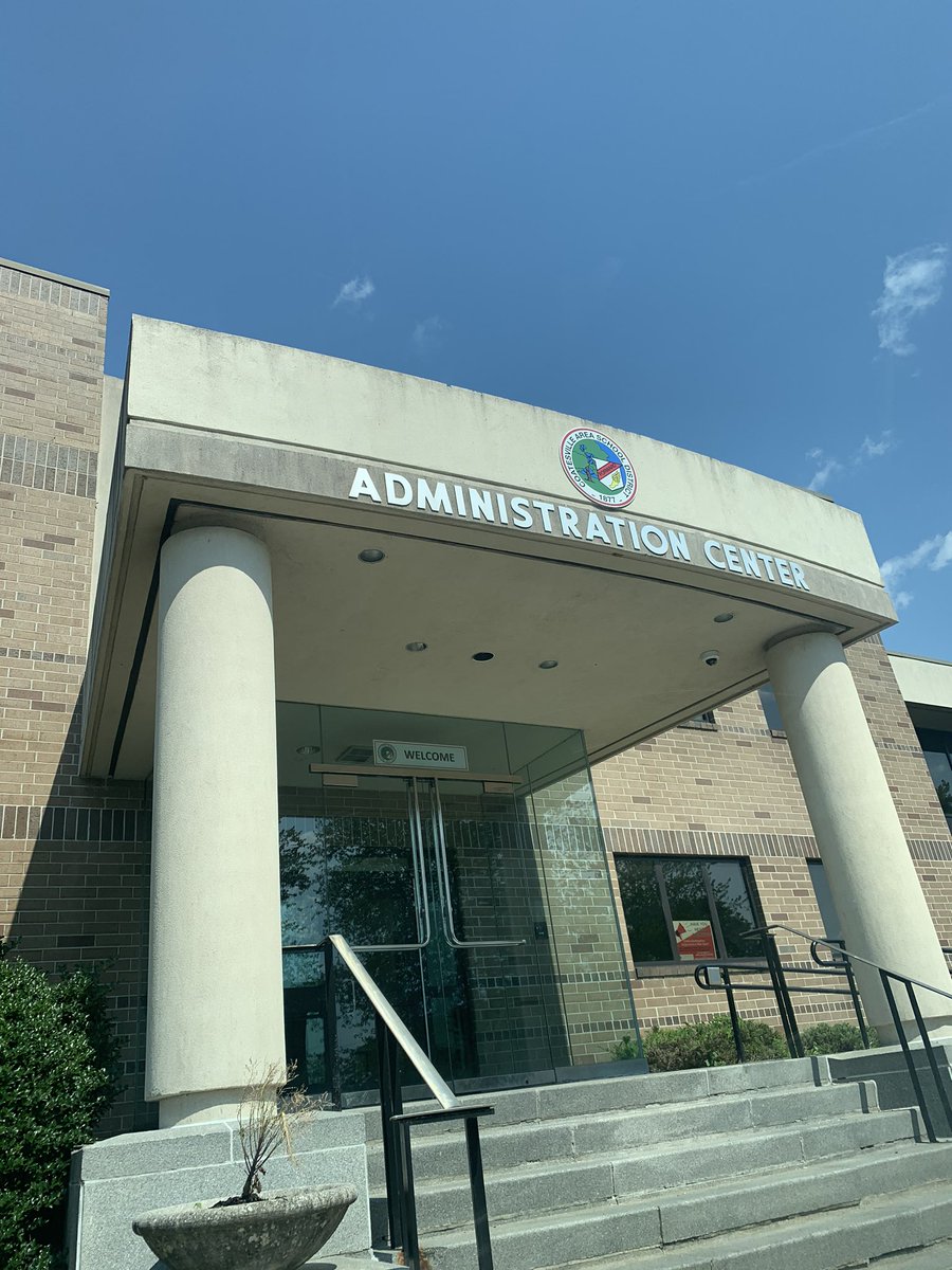 TomasNHanna's tweet photo. Unbelievably appreciative of the time w/my @NYCSchools family. @DOEChancellor @UrsulinaR @PhillyCilly &amp; so many paved the way. Excited to transition to @CoatesvilleASD. Let’s get after it! Above all - mask up and be safe, please! https://t.co/STmze7TgbF