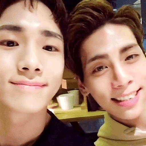 JoyinTexas1's tweet photo. @jjonghugss @realjonghyun90 His love for the members has always been so beautiful.  He can be such a goofball and to me he is just so beautiful...inside and out https://t.co/eUs9XLZTtL