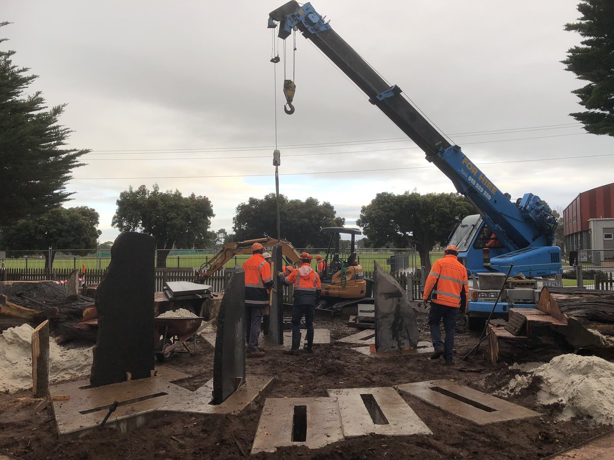 Bundogs's tweet photo. Bluestone shards got positioned today for the nature based play space - exciting times #warrnamboolbotanicgardens #bamstone #pickmyproject https://t.co/iS8o6qlAed