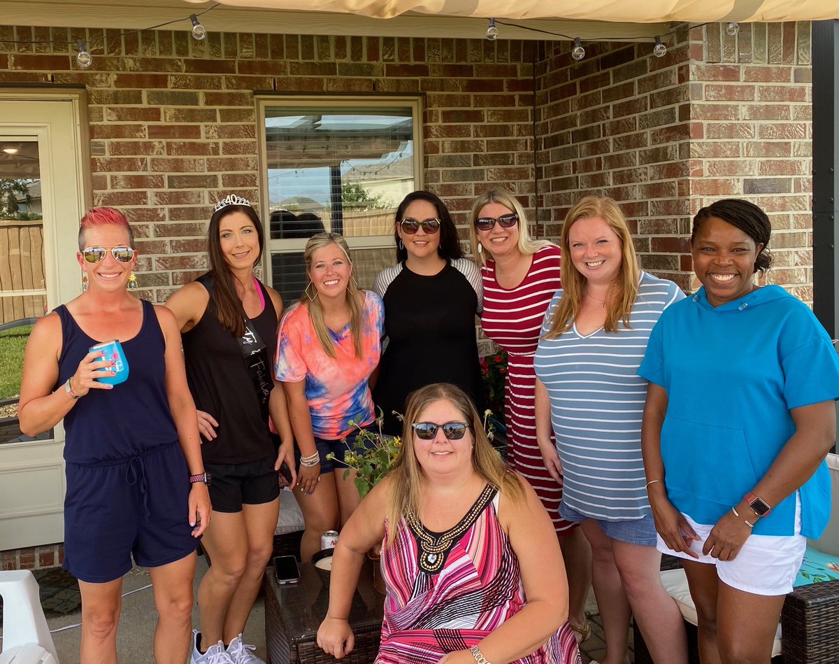 Forgot to post last night, but I LOVED getting to see my work family for <a href="/class_roberts/">Kimberly Roberts</a> birthday!  I SO needed to see these ladies!  We missed you, <a href="/KW4MathScience/">Karen Williamson</a>! <a href="/TWE_Gwin5/">Tiffany Gwin</a> <a href="/CandraMaly/">Candra Maly    M. Ed</a> <a href="/ChristyHuse/">Christy Huse</a> <a href="/MrsLWhite13/">Lauren White</a> @AdamsRomayne @AArtley98 #TWEmm