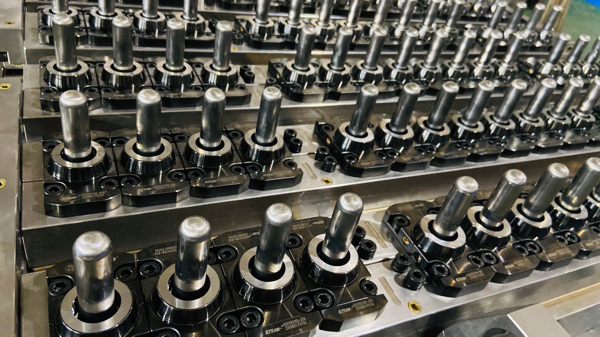 PETblowmold's tweet image. 96 Cavities PET Preform Mold repair
96 sets mold core, lock ring, gate insert, neck ring ... are changed.
#PETPreformmold #moldcore #lockring #gateinsert #neckring
coco.yang@baijinyi.cn
baijinyi.cn