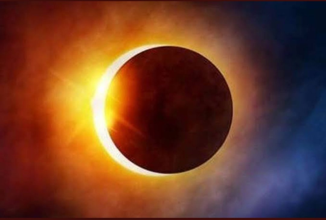 vigneshshil's tweet image. #SolarEclipse2020
                                                    Expection                              Reality