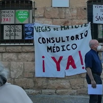 VegasdeMatute's tweet photo. Un día más reclamando la apertura de nuestro Consultorio. https://t.co/OBWSVWaJaX