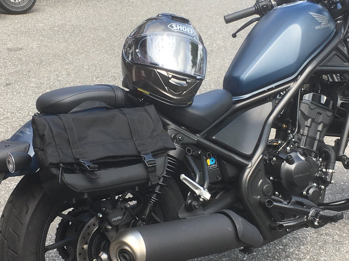 Mdモーターサイクルス 人気の新型レブルにサイドバッグとヘルメットホルダーを増設 T Co Pv7grd1hxn Twitter Mdモーターサイクルス 人気の新型レブルにサイドバッグとヘルメットホルダーを増設 T Co Pv7grd1hxn Twitter