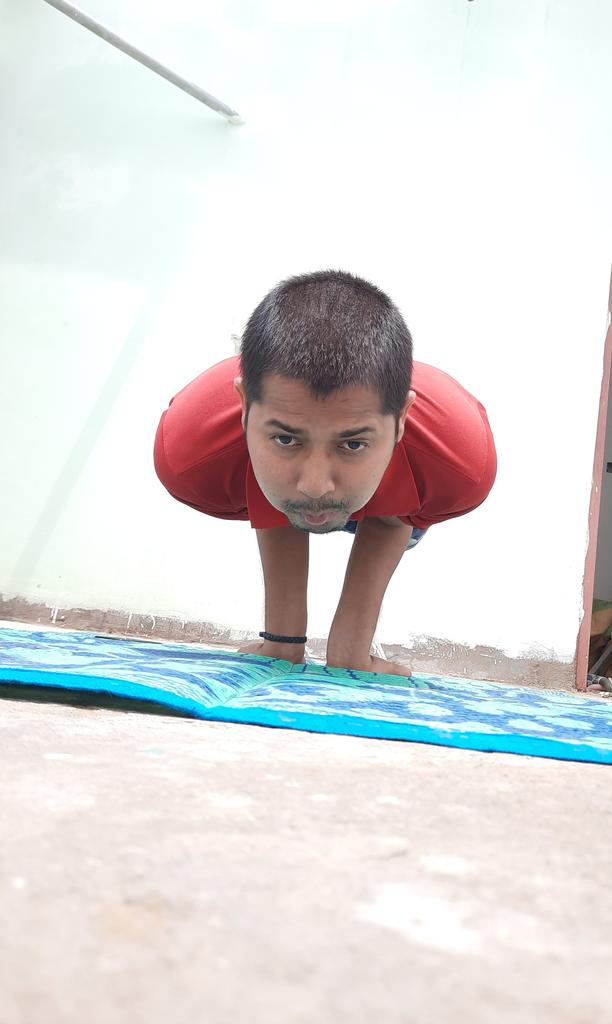 LOKESHPRATAPYA1's tweet image. #मयूरासन 

CSC Celebrate International Yoga Day 2020.

#CSCPeYoga
#IDoYogaAtHome
@CSCegov_
 @CSCUttarPradesh 
@Promo131292 
@divyadarshan08